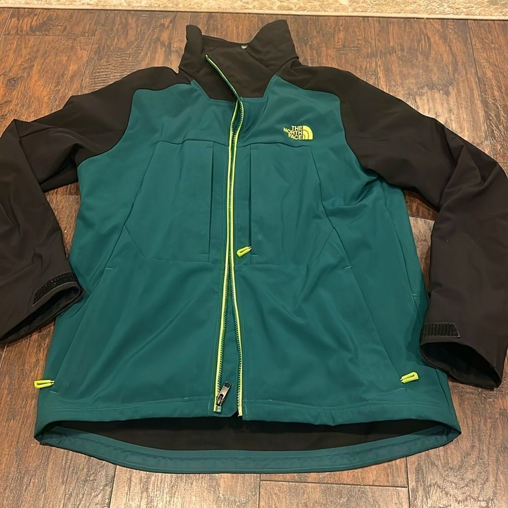 The North Face Apex Storm Peak Triclimate Jacket wind wall green black size M